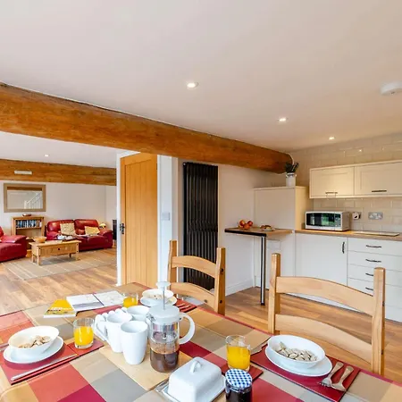 2 Bed In Thornton Dale 46580